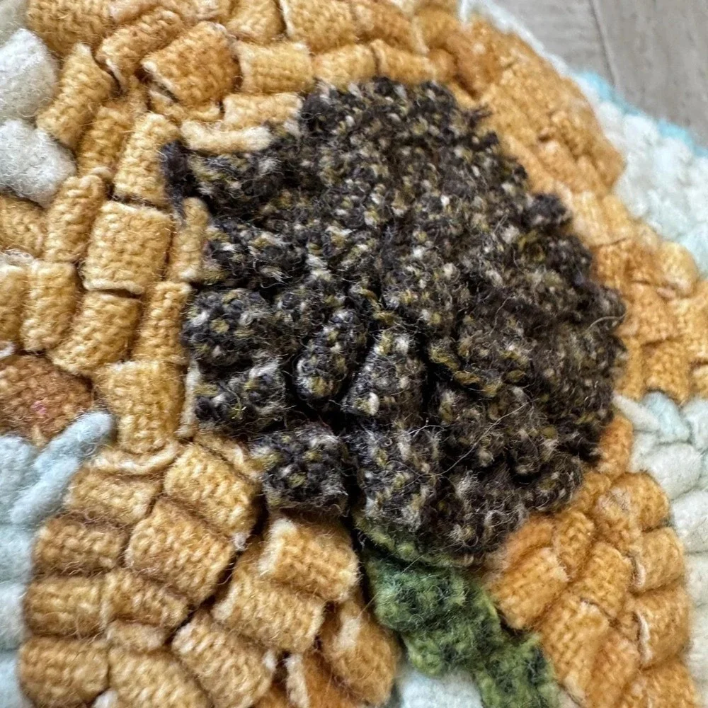 Handmade Wool Rug Hook Sunflower Mat 7x7 Square Folk Art Floral Decor